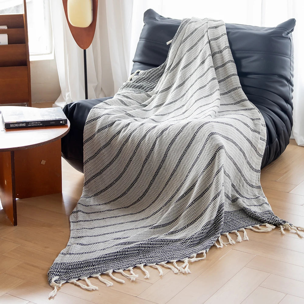Modern simple cotton blanket large size 130x180CM with tassels soft nap blanket